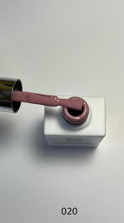 Smalto semipermanente 020